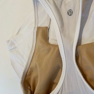 White lululemon tank top
